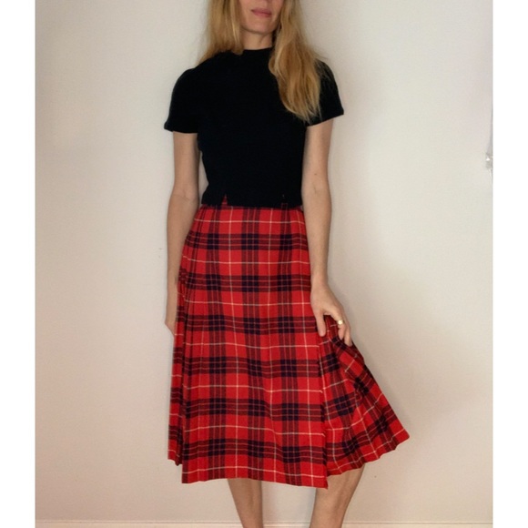 Vintage Handmade Plaid Wool Pleated Skirt - Picture 10 of 16